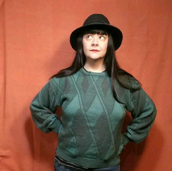 Meet your Posher Celeste - Picture 2 of 5